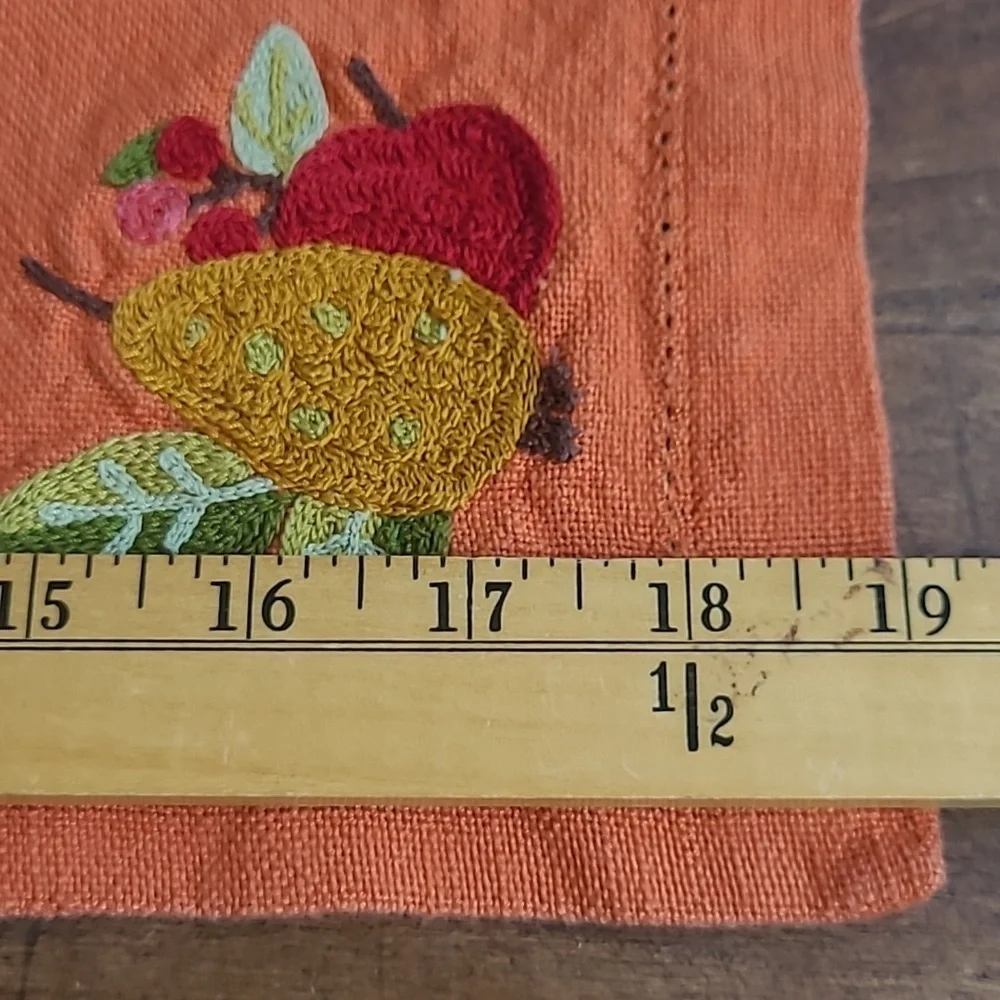 Williams Sonoma Napkins Harvest/Fall/Thanksgiving Embroidered Cloth Set of 4
